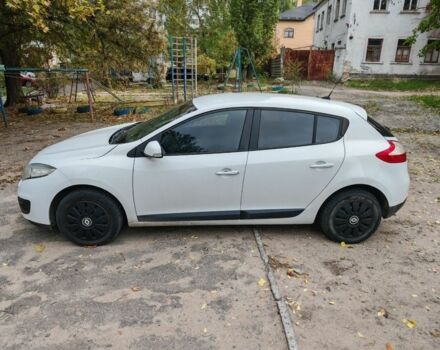 Белый Рено Меган, объемом двигателя 1.5 л и пробегом 232 тыс. км за 5600 $, фото 1 на Automoto.ua