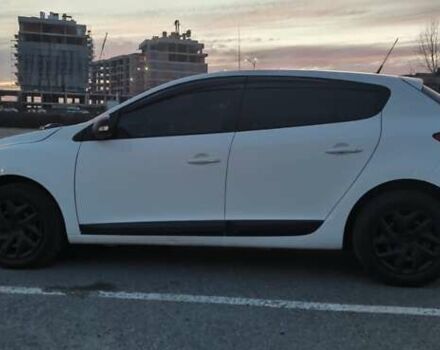 Белый Рено Меган, объемом двигателя 1.5 л и пробегом 330 тыс. км за 7500 $, фото 7 на Automoto.ua