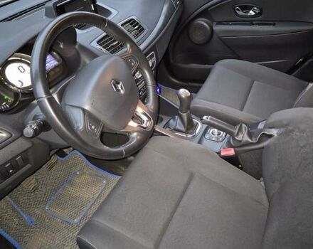 Білий Рено Меган, об'ємом двигуна 1.6 л та пробігом 209 тис. км за 6700 $, фото 1 на Automoto.ua