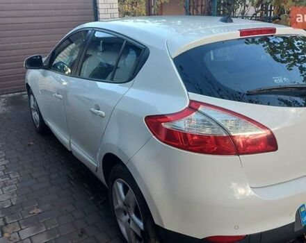 Белый Рено Меган, объемом двигателя 1.5 л и пробегом 314 тыс. км за 8000 $, фото 21 на Automoto.ua