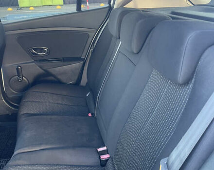 Белый Рено Меган, объемом двигателя 1.5 л и пробегом 224 тыс. км за 7200 $, фото 16 на Automoto.ua