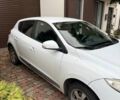 Белый Рено Меган, объемом двигателя 1.5 л и пробегом 230 тыс. км за 4500 $, фото 1 на Automoto.ua