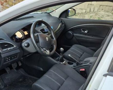 Білий Рено Меган, об'ємом двигуна 1.5 л та пробігом 232 тис. км за 8500 $, фото 17 на Automoto.ua