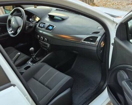 Білий Рено Меган, об'ємом двигуна 1.5 л та пробігом 232 тис. км за 8500 $, фото 5 на Automoto.ua