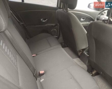 Белый Рено Меган, объемом двигателя 1.46 л и пробегом 242 тыс. км за 6700 $, фото 11 на Automoto.ua