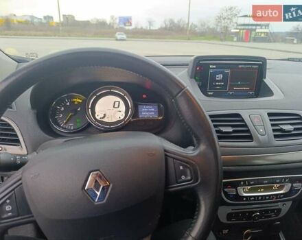 Белый Рено Меган, объемом двигателя 1.5 л и пробегом 228 тыс. км за 8500 $, фото 14 на Automoto.ua