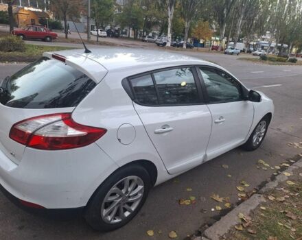 Белый Рено Меган, объемом двигателя 1.5 л и пробегом 170 тыс. км за 7500 $, фото 2 на Automoto.ua