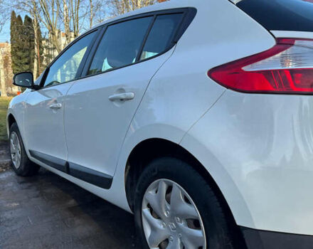 Белый Рено Меган, объемом двигателя 1.5 л и пробегом 164 тыс. км за 7750 $, фото 11 на Automoto.ua