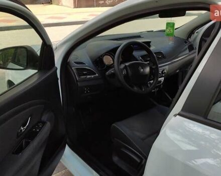 Рено Меган 2014 в Житомире на Automoto.ua Белый Рено Меган, объемом двигателя 1.5 л и пробегом 205 тыс. км за 6950 $, фото 18 на Automoto.ua