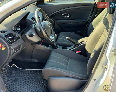 Белый Рено Меган, объемом двигателя 1.5 л и пробегом 184 тыс. км за 7790 $, фото 13 на Automoto.ua