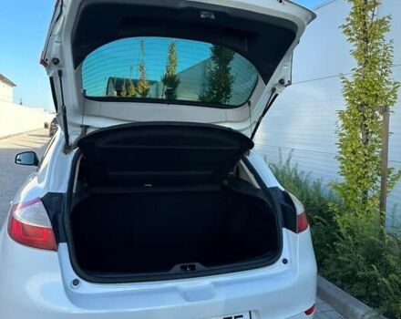 Білий Рено Меган, об'ємом двигуна 1.46 л та пробігом 182 тис. км за 7700 $, фото 16 на Automoto.ua