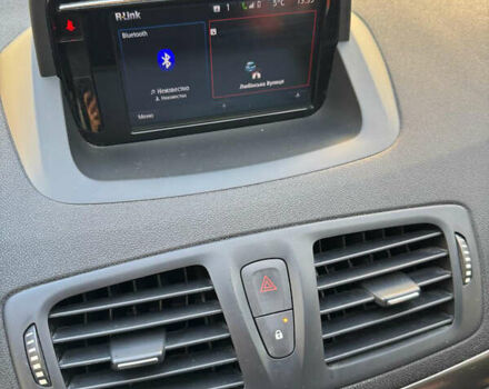 Белый Рено Меган, объемом двигателя 1.5 л и пробегом 164 тыс. км за 7750 $, фото 24 на Automoto.ua