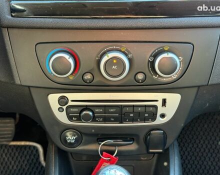 Білий Рено Меган, об'ємом двигуна 1.5 л та пробігом 184 тис. км за 7790 $, фото 28 на Automoto.ua