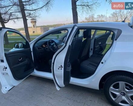 Білий Рено Меган, об'ємом двигуна 1.5 л та пробігом 205 тис. км за 6900 $, фото 12 на Automoto.ua