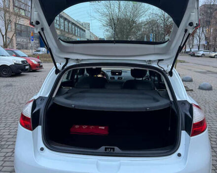 Белый Рено Меган, объемом двигателя 1.5 л и пробегом 164 тыс. км за 7750 $, фото 59 на Automoto.ua