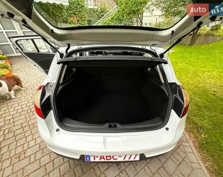 Белый Рено Меган, объемом двигателя 1.5 л и пробегом 173 тыс. км за 8200 $, фото 18 на Automoto.ua