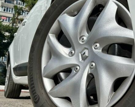 Белый Рено Меган, объемом двигателя 1.5 л и пробегом 231 тыс. км за 8200 $, фото 5 на Automoto.ua