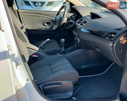 Белый Рено Меган, объемом двигателя 1.5 л и пробегом 184 тыс. км за 7790 $, фото 23 на Automoto.ua