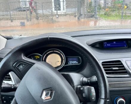 Белый Рено Меган, объемом двигателя 1.5 л и пробегом 289 тыс. км за 7000 $, фото 18 на Automoto.ua