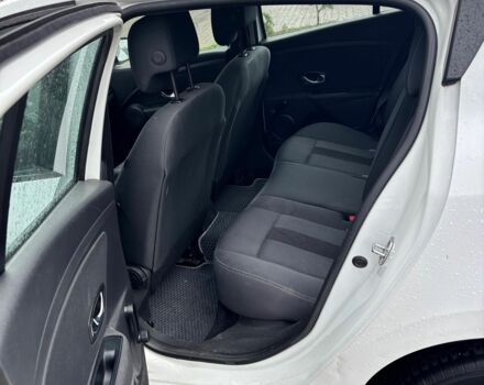 Белый Рено Меган, объемом двигателя 1.5 л и пробегом 289 тыс. км за 7000 $, фото 10 на Automoto.ua