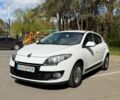 Белый Рено Меган, объемом двигателя 1.5 л и пробегом 154 тыс. км за 8200 $, фото 2 на Automoto.ua