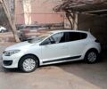 Белый Рено Меган, объемом двигателя 1.5 л и пробегом 257 тыс. км за 7800 $, фото 1 на Automoto.ua