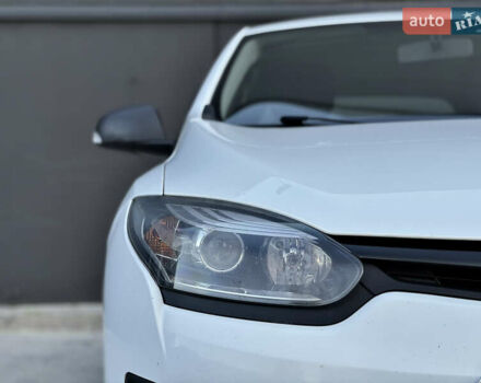 Белый Рено Меган, объемом двигателя 1.5 л и пробегом 291 тыс. км за 7990 $, фото 8 на Automoto.ua
