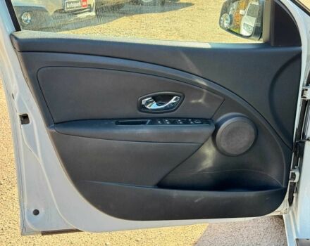 Білий Рено Меган, об'ємом двигуна 1.5 л та пробігом 184 тис. км за 6940 $, фото 11 на Automoto.ua