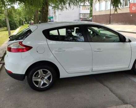 Рено Меган 2014 в Житомире на Automoto.ua Белый Рено Меган, объемом двигателя 1.5 л и пробегом 205 тыс. км за 6950 $, фото 24 на Automoto.ua