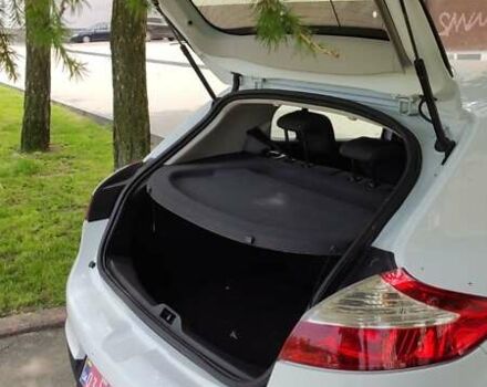 Рено Меган 2014 в Житомире на Automoto.ua Белый Рено Меган, объемом двигателя 1.5 л и пробегом 205 тыс. км за 6950 $, фото 16 на Automoto.ua