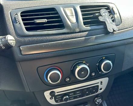 Белый Рено Меган, объемом двигателя 1.5 л и пробегом 231 тыс. км за 8200 $, фото 17 на Automoto.ua