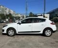 Белый Рено Меган, объемом двигателя 1.5 л и пробегом 231 тыс. км за 8400 $, фото 5 на Automoto.ua