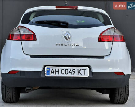 Белый Рено Меган, объемом двигателя 1.5 л и пробегом 291 тыс. км за 7990 $, фото 12 на Automoto.ua