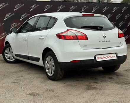 Белый Рено Меган, объемом двигателя 1.5 л и пробегом 231 тыс. км за 8200 $, фото 7 на Automoto.ua