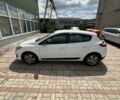 Белый Рено Меган, объемом двигателя 1.5 л и пробегом 250 тыс. км за 5001 $, фото 3 на Automoto.ua