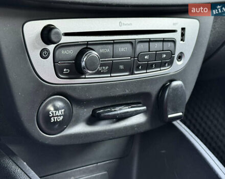 Белый Рено Меган, объемом двигателя 1.5 л и пробегом 291 тыс. км за 7990 $, фото 24 на Automoto.ua