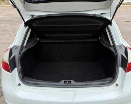 Белый Рено Меган, объемом двигателя 1.5 л и пробегом 239 тыс. км за 6450 $, фото 7 на Automoto.ua