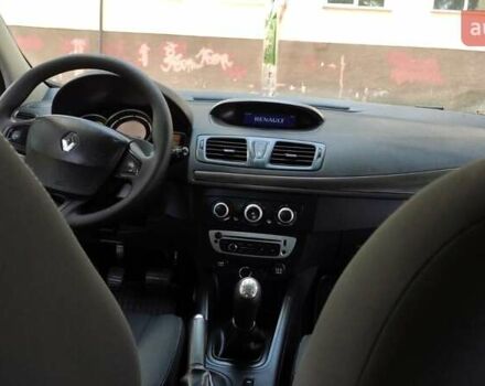 Рено Меган 2014 в Житомире на Automoto.ua Белый Рено Меган, объемом двигателя 1.5 л и пробегом 205 тыс. км за 6950 $, фото 3 на Automoto.ua