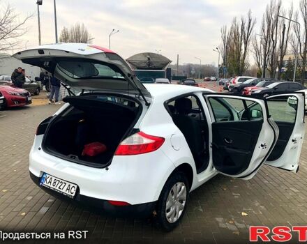 Белый Рено Меган, объемом двигателя 1.5 л и пробегом 270 тыс. км за 7200 $, фото 7 на Automoto.ua