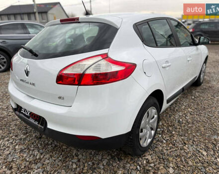 Білий Рено Меган, об'ємом двигуна 1.46 л та пробігом 204 тис. км за 7999 $, фото 8 на Automoto.ua
