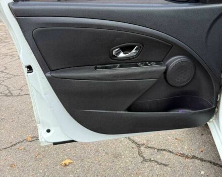 Белый Рено Меган, объемом двигателя 1.5 л и пробегом 239 тыс. км за 6450 $, фото 15 на Automoto.ua