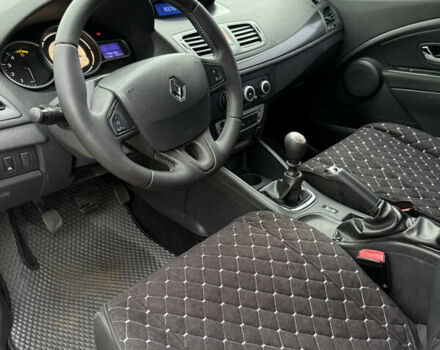 Белый Рено Меган, объемом двигателя 1.5 л и пробегом 239 тыс. км за 6500 $, фото 8 на Automoto.ua