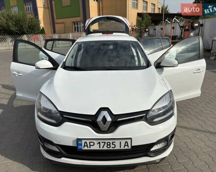 Белый Рено Меган, объемом двигателя 1.5 л и пробегом 119 тыс. км за 7500 $, фото 2 на Automoto.ua