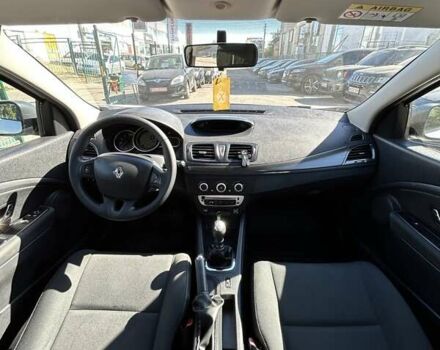 Белый Рено Меган, объемом двигателя 1.5 л и пробегом 231 тыс. км за 8200 $, фото 15 на Automoto.ua