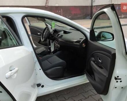 Рено Меган 2014 в Житомире на Automoto.ua Белый Рено Меган, объемом двигателя 1.5 л и пробегом 205 тыс. км за 6950 $, фото 23 на Automoto.ua