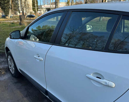 Белый Рено Меган, объемом двигателя 1.5 л и пробегом 164 тыс. км за 7750 $, фото 18 на Automoto.ua