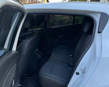 Білий Рено Меган, об'ємом двигуна 1.46 л та пробігом 265 тис. км за 8000 $, фото 5 на Automoto.ua