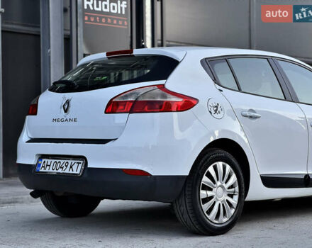 Белый Рено Меган, объемом двигателя 1.5 л и пробегом 291 тыс. км за 7990 $, фото 2 на Automoto.ua