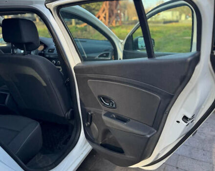 Белый Рено Меган, объемом двигателя 1.5 л и пробегом 164 тыс. км за 7750 $, фото 53 на Automoto.ua