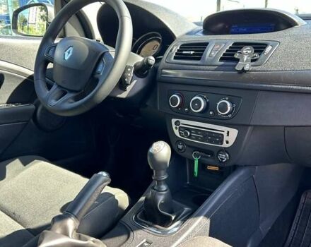 Белый Рено Меган, объемом двигателя 1.5 л и пробегом 231 тыс. км за 8200 $, фото 28 на Automoto.ua